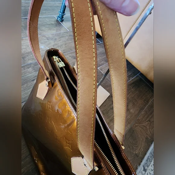 Louis Vuitton Vernis Houston Bag - Bronze
